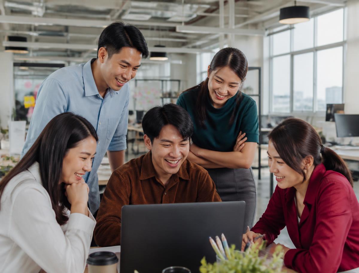 A FINN partner team at work in their Bangkok office